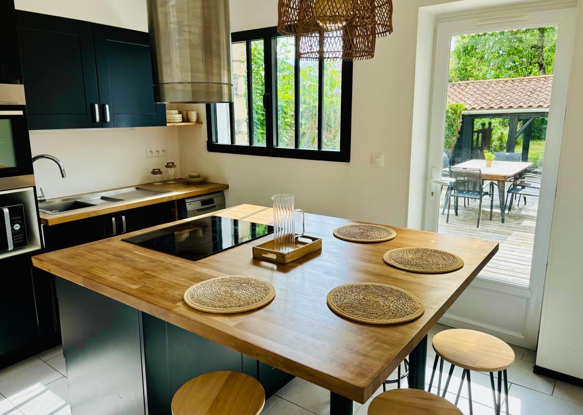 La Maison Du Parc, Charme Et Tranquillite Appartement *
